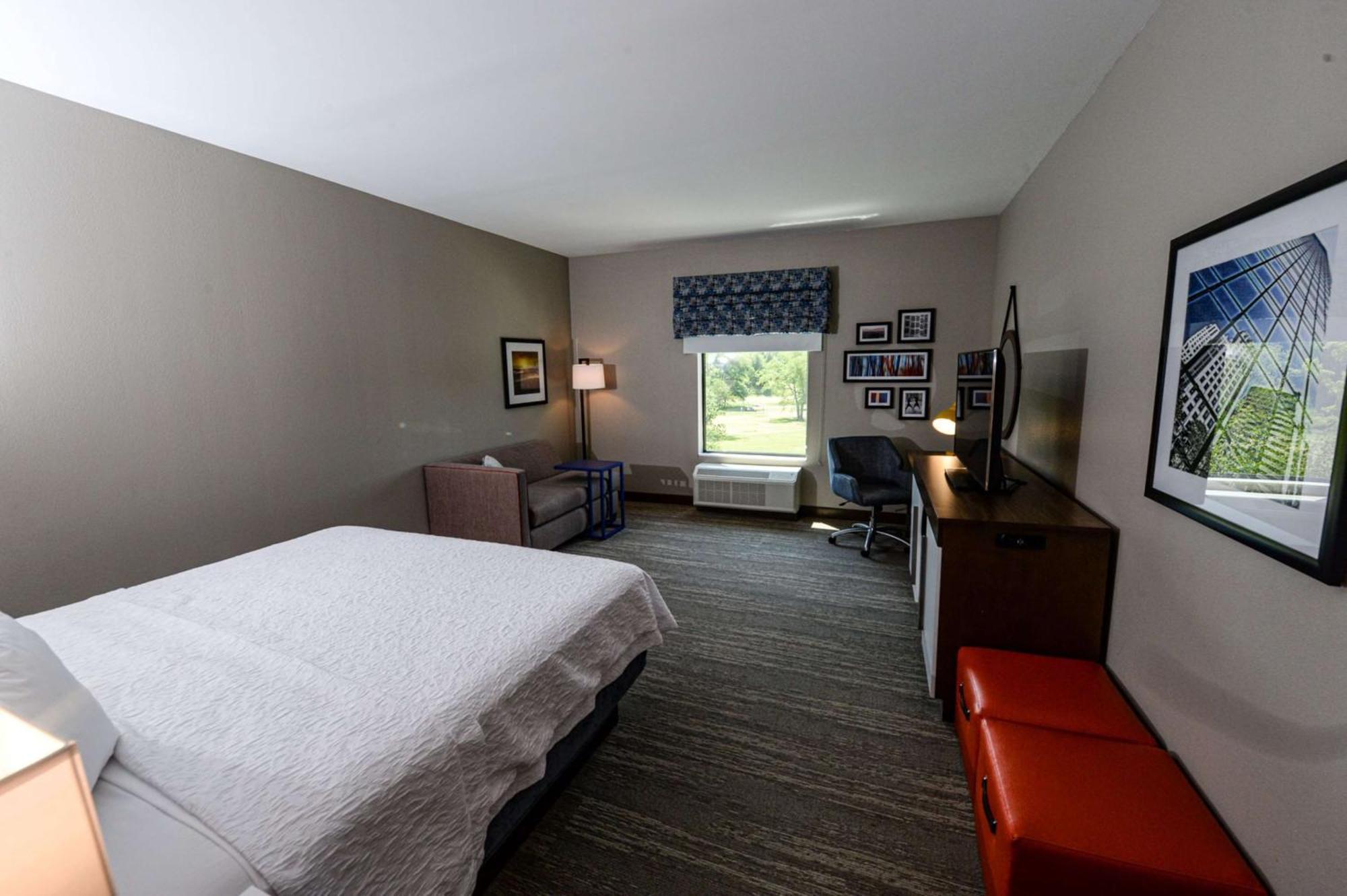 Hampton Inn & Suites Lenoir, Nc Exterior photo