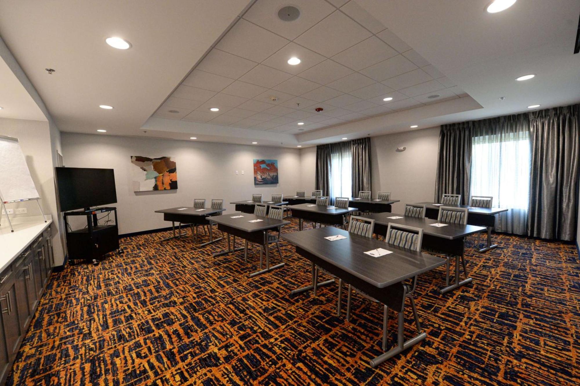 Hampton Inn & Suites Lenoir, Nc Exterior photo